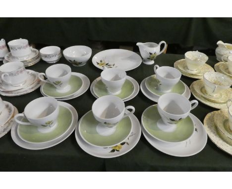 A Myott Mid 20th Century Floral Teaset Comprising Six Trios, Cream, Sugar and Cake Plate 