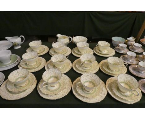 A Collection of Vintage Paragon Brackenmor Teawares to Include Twelve Trios, Cream and Sugar 