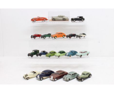 Diecast: A collection of assorted unboxed diecast vehicles, modern and vintage, to comprise: Dinky, two Spot-on vehicles both