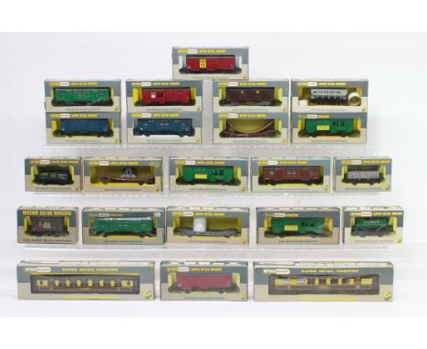 Wrenn: A collection of twenty-two Wrenn Railways OO Gauge model railway rolling stock wagons and coaches. Boxed. Original box