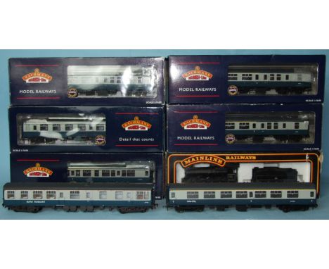 Mainline OO Gauge, 37059 BR Class 2251 'Collet Goods' 0-6-0 engine and tender, boxed, five boxed Bachmann BR (blue/grey) coac