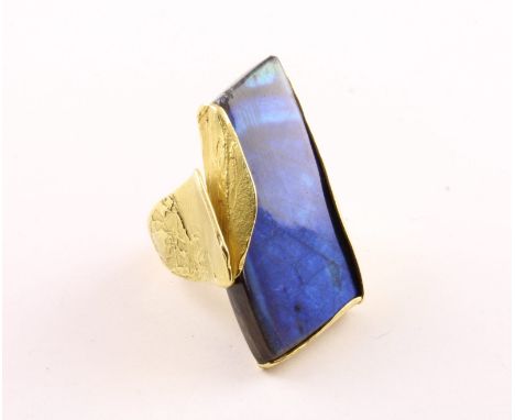LABRADORIT-RING, 750/ooo Gelbgold, RG 58, 33,7g, WURZBACHER 
