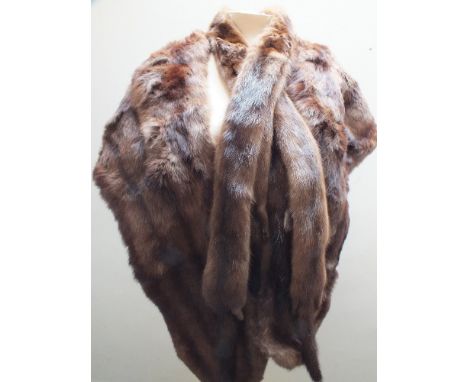 A COLLECTION OF VINTAGE FUR STOLES AND ACCESSORIES, to include three pairs of ladies vintage fur driving gloves (5)