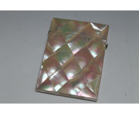 A MOTHER OF PEARL CARD CASE, with push button catch release, H 10.25 cm