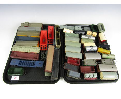 [Model Railway] Sundry vintage rolling stock etc.