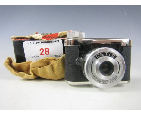 A mid 20th Century Walter Kunik Petie subminiature camera 
