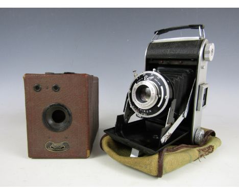 A vintage Coronet box camera and an Ensign Ranger 2 folding rollfilm camera