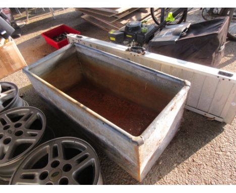 VINTAGE DRINKING TROUGH LENGTH APPROX 102CM