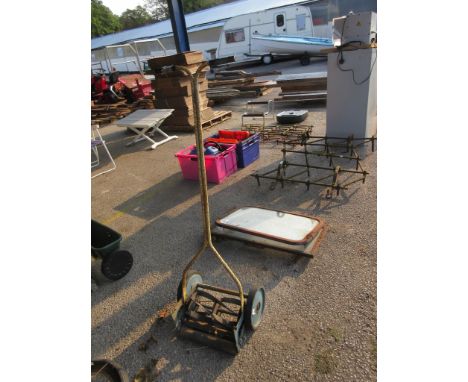 JINGE VINTAGE PUSH MOWER