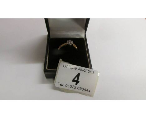 A 9ct gold ring, size R, 2.1 grams.