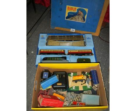 A Hornby Dublo boxed train set and other model railway items.