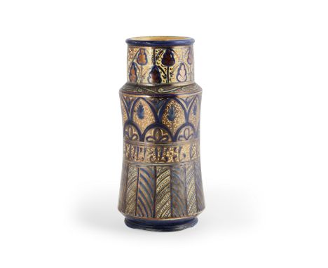 Albarello Hispano-Mauresque en céramique lustrée, Espagne fin XIXe siècle An Hispano-Moresque lustre pottery albarello, Spain