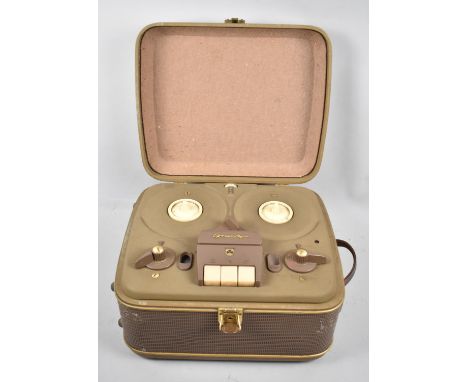 A Vintage Grundig Reel to Reel Tape Recorder, Model TK5, Untested 