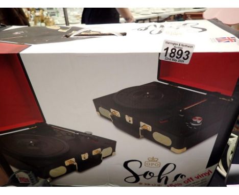 Black GPO Soho record player with inbuilt stereo speakers, USB power supply &amp; manual. Not available for in-house P&amp;P 