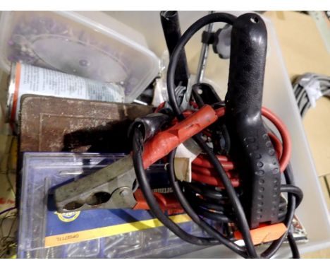 Box of mixed tools to include Mitutoyo magnetic base and gauges. Not available for in-house P&amp;P 