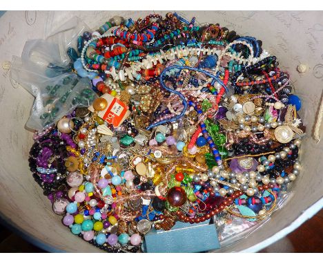 Large quantity of vintage loose beads and unfinished necklaces