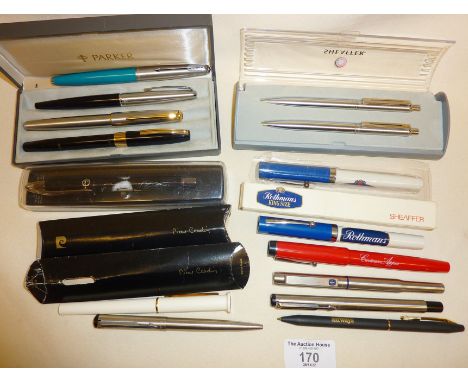 Vintage fountain pens, pencils and ballpoints, some advertising Rothmans cigarettes, British Airways etc. Fountain pens inclu