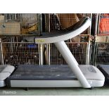 Technogym treadmill 100 x 230 x 160cm