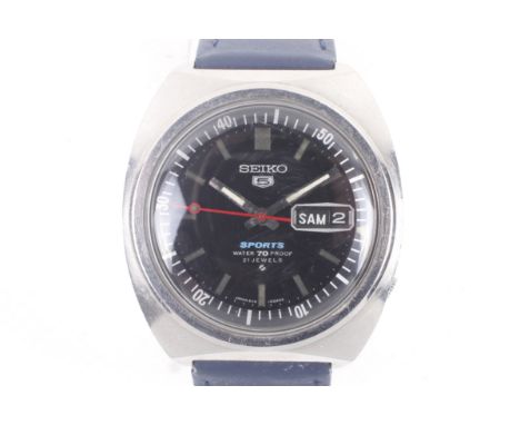 Vintage Seiko 5 gents wristwatchesSeiko 5 Sports, a gentleman's stainless steel tonneau-shaped wrist watch. The black dial wi