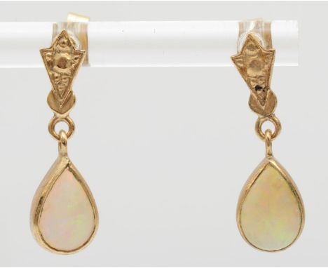 A 9ct gold pair of opal drop earrings, 2.5 cm, 2.1gm 