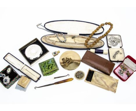 A collection  costume jewels, including an Art Deco jade simulated compact, simulated pearls and other items  