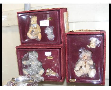 The Steiff Collection Bear by Enesco - 1940 - with original box, together with 1930 and 1990 - boxed 