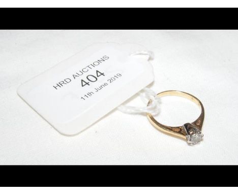 A lady's diamond Solitaire ring in 18ct gold setting - Size K CONDITION REPORT2.1g