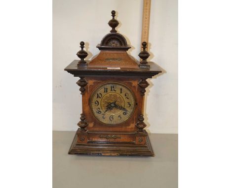 Late 19th or early 20th Century continental mantel clock in architectural case
