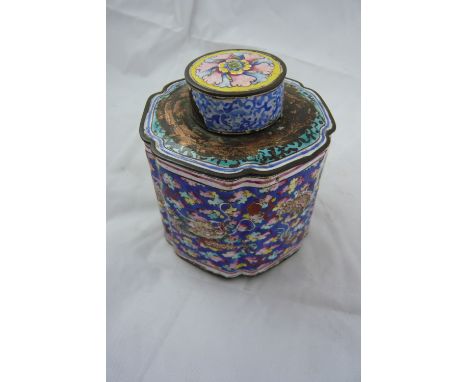 A canton enamel caddy of scalloped form with dragon and floral decoration, floral blue mark to base, 10.5cm high (chipped and