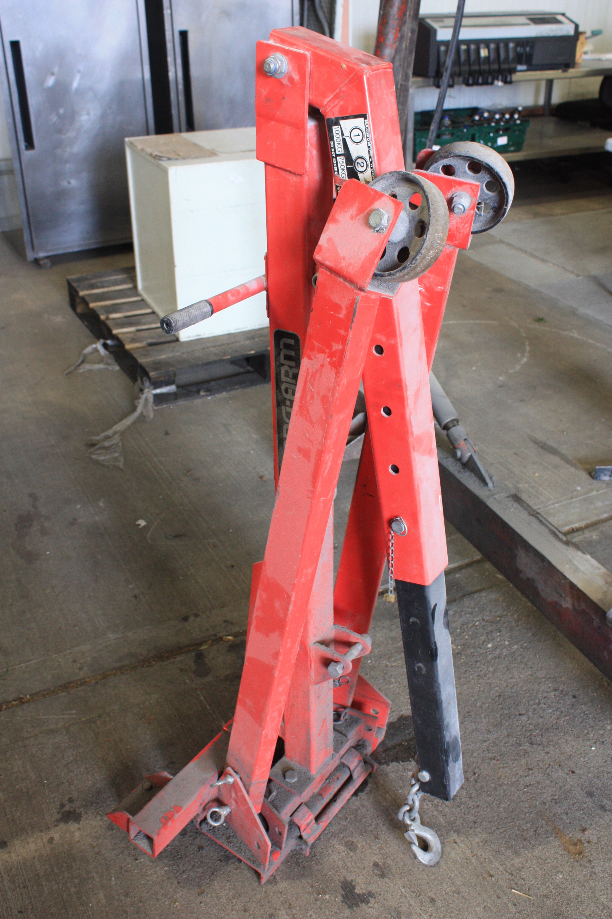 Clarke Strong Arm Engine Hoist