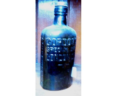 VINTAGE GORDONS GIN BOTTLE. Vintage Gordon's gin bottle