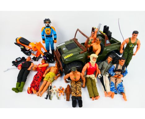  Action Man, Star Wars - 13 x modern Action Man figures and vehicles, and 4 x Star Wars figures - Lot includes a 1977 G.M.F.G
