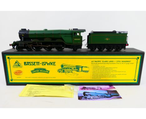 Bassett-Lowke - A limited edition boxed O gauge A3 Pacific 4-6-2 locomotive and tender number 60097 named Humorist. # BL99018