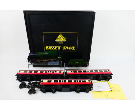 Bassett-Lowke - Ace Trains - A boxed O gauge Fowler 6P 4-6-0 locomotive and tender number 46102 named Black Watch in BR dark 