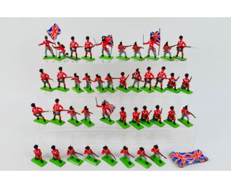 Britains Deetail - An unboxed collection of 41 Britains Deetail 'Battle of Waterloo' British Infantry figures. The group is a