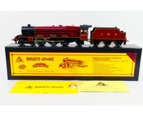 Bassett-Lowke - A limited edition boxed O gauge Princess Class 4-6-2 locomotive and tender number 6201 named Princess Elizabe