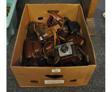 Box of assorted vintage cameras to include; Voigtlander, Ilford Sportsman, Taron etc.(B.P. 21% + VAT) 