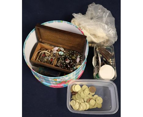Collection of costume jewellery including a silver slave bangle, cut steel buckle and a perfume bottle in wooden case, 'Minui