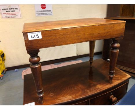  Sale Item:    COMMODE STOOL (AF)   Vat Status:   No Vat   Buyers Premium:  This lot is subject to a Buyers Premium of 15% + 