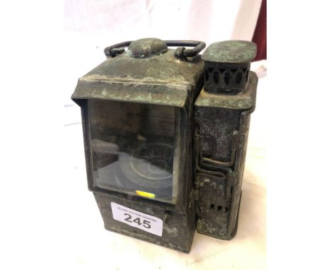  Sale Item:    VINTAGE COMPASS   Vat Status:   No Vat   Buyers Premium:  This lot is subject to a Buyers Premium of 15% + Vat