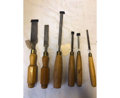  Sale Item:    BOX CHISELS   Vat Status:   No Vat   Buyers Premium:  This lot is subject to a Buyers Premium of 15% + Vat @ 2