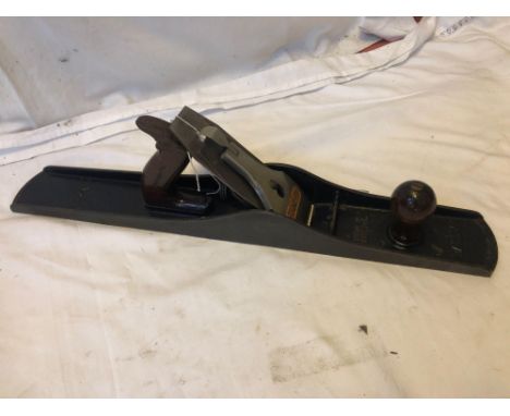  Sale Item:    STANLEY BAILEY No 7 PLANE   Vat Status:   No Vat   Buyers Premium:  This lot is subject to a Buyers Premium of