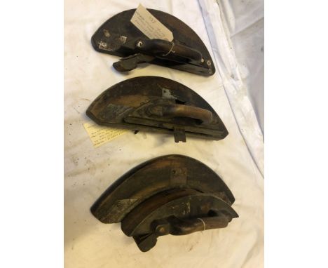  Sale Item:    BOX VINTAGE COOPERS TOOLS (AF)   Vat Status:   No Vat   Buyers Premium:  This lot is subject to a Buyers Premi