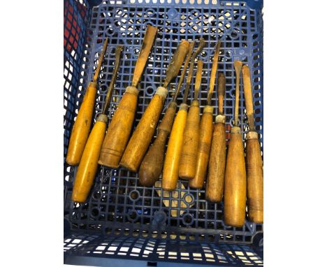  Sale Item:    BOX VINTAGE TOOLS   Vat Status:   No Vat   Buyers Premium:  This lot is subject to a Buyers Premium of 15% + V