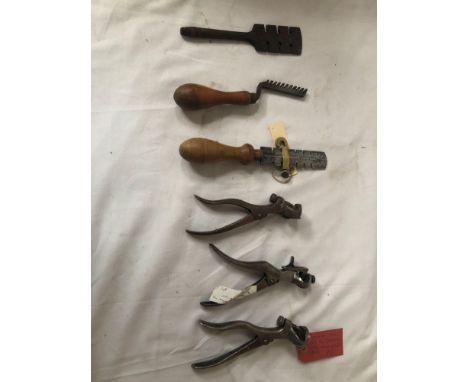  Sale Item:    BOX VINTAGE TOOLS   Vat Status:   No Vat   Buyers Premium:  This lot is subject to a Buyers Premium of 15% + V