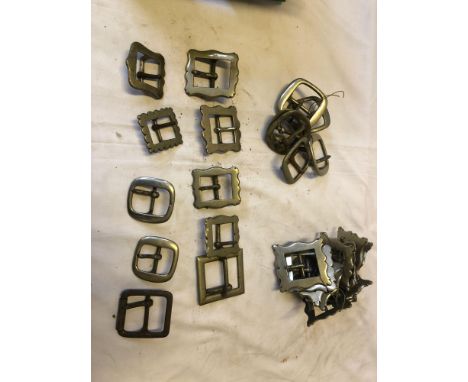  Sale Item:    BOX HORSE HARNESS BUCKLES   Vat Status:   No Vat   Buyers Premium:  This lot is subject to a Buyers Premium of