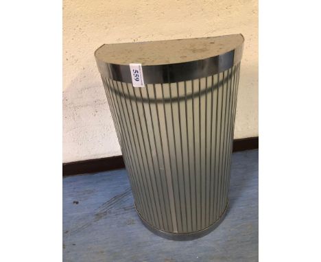  Sale Item:    ART DECO SHADE   Vat Status:   No Vat   Buyers Premium:  This lot is subject to a Buyers Premium of 15% + Vat 