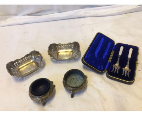  Sale Item:    BOX SILVER &amp; PLATED WARE (AF)   Vat Status:   No Vat   Buyers Premium:  This lot is subject to a Buyers Pr