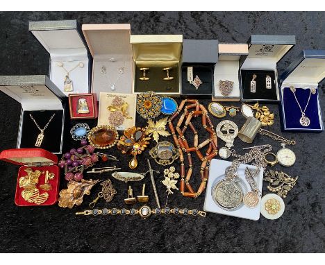 Large Collection of Quality Costume Jewellery, including silver, comprising Harlequin pendant and earrings in box, silver and