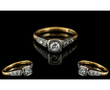 18ct Yellow Gold &amp; Platinum Diamond Set Ring - The Central Diamond Set In A Square Setting, With Diamond Set Shoulders, E